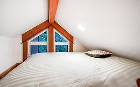 Bainbridge Island Retreat